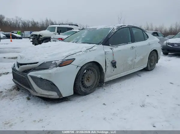 4T1K61BK1MU043705 2021 TOYOTA CAMRY - Image 2