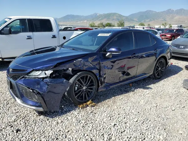 4T1K61BK1NU063888 2022 TOYOTA CAMRY - Image 1