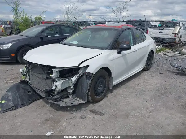 4T1K61BK1RU129832 2024 TOYOTA CAMRY - Image 2
