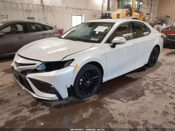 4T1K61BK1RU130205 2024 TOYOTA CAMRY - Image 2