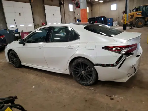 4T1K61BK2MU033233 2021 TOYOTA CAMRY - Image 2