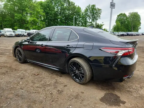 4T1K61BK2RU123702 2024 TOYOTA CAMRY - Image 2