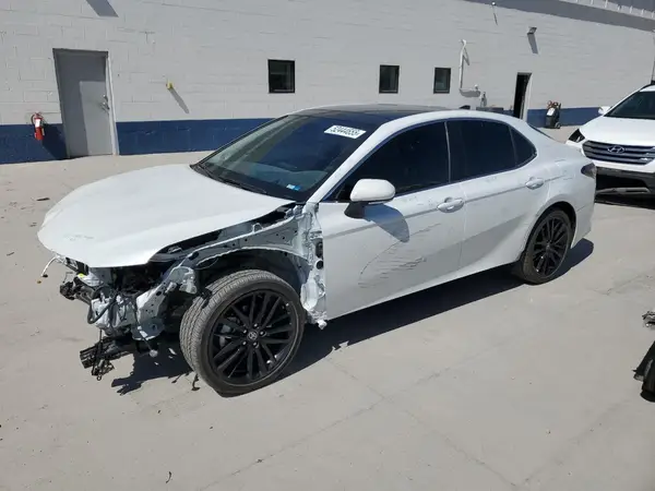 4T1K61BK2RU129628 2024 TOYOTA CAMRY - Image 1