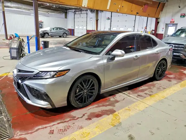 4T1K61BK3MU030115 2021 TOYOTA CAMRY - Image 1