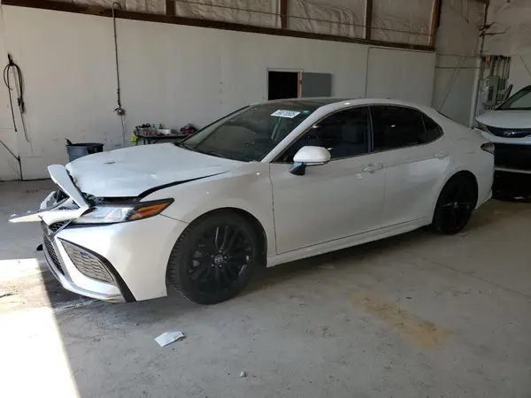4T1K61BK3MU037565 2021 TOYOTA CAMRY - Image 1