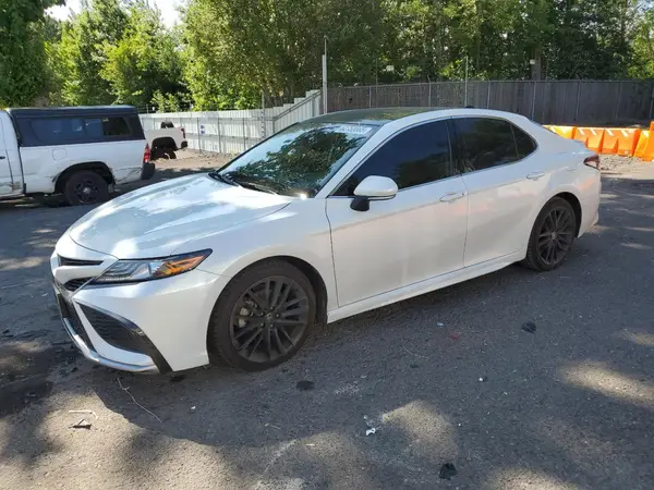 4T1K61BK3NU054786 2022 TOYOTA CAMRY - Image 1