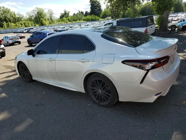 4T1K61BK3NU054786 2022 TOYOTA CAMRY - Image 2
