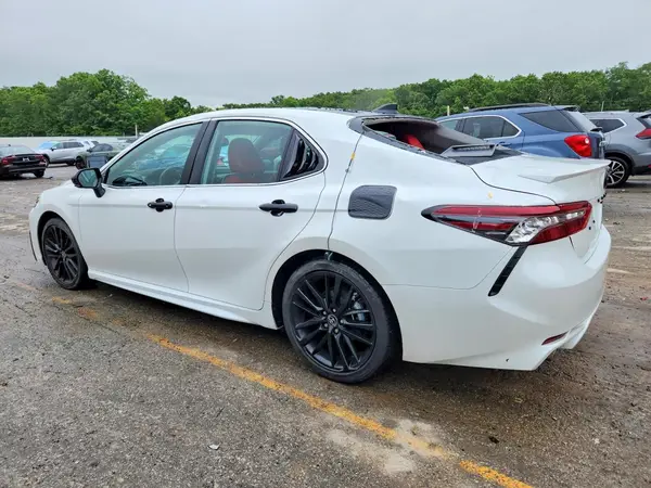 4T1K61BK3RU114734 2024 TOYOTA CAMRY - Image 2