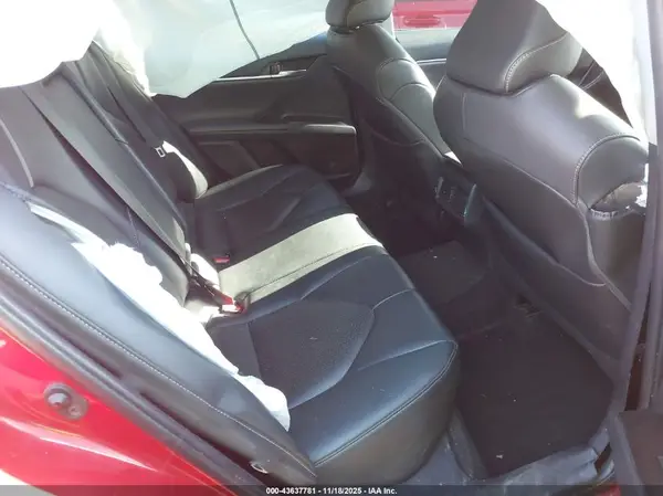 2021 TOYOTA CAMRY auction photo 8