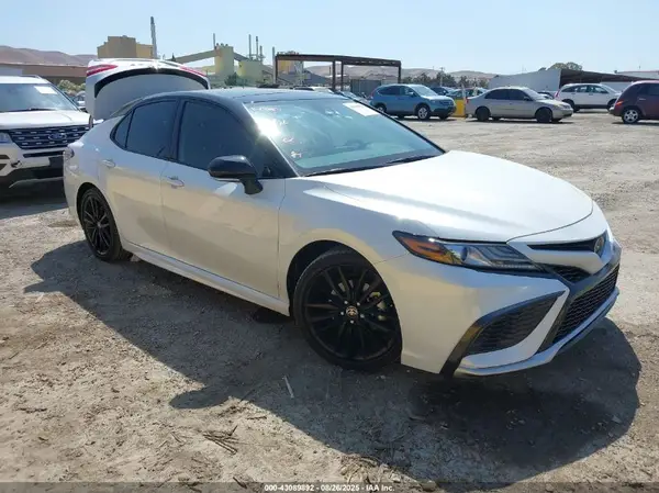 4T1K61BK4NU053551 2022 TOYOTA CAMRY - Image 1