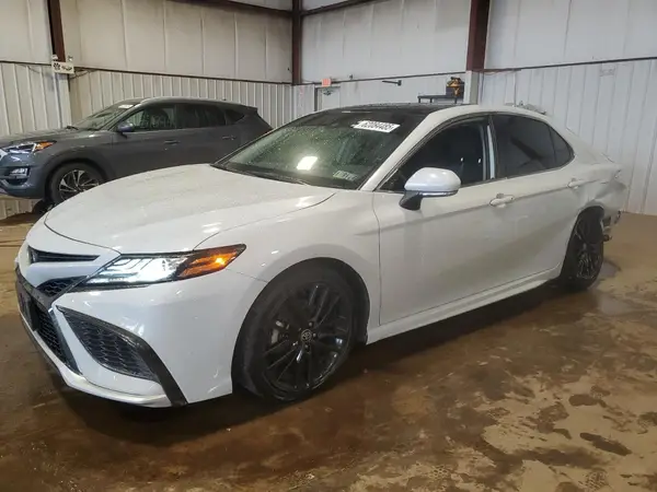 4T1K61BK4NU055056 2022 TOYOTA CAMRY - Image 1