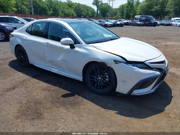4T1K61BK4NU059883 2022 TOYOTA CAMRY - Image 1