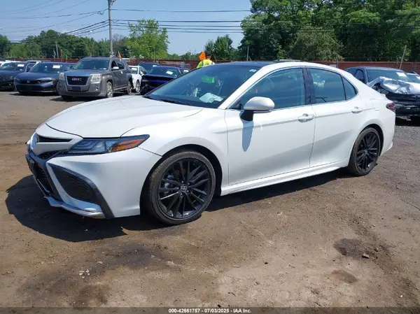 4T1K61BK4NU059883 2022 TOYOTA CAMRY - Image 2