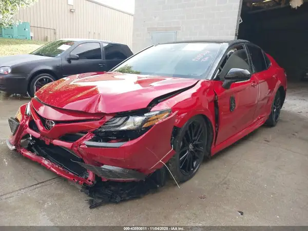 4T1K61BK4NU063741 2022 TOYOTA CAMRY - Image 2
