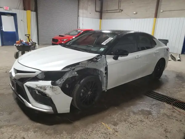 4T1K61BK4NU064081 2022 TOYOTA CAMRY - Image 1