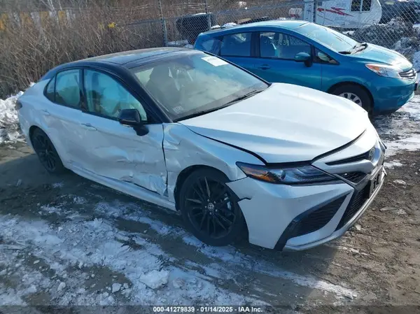 4T1K61BK4RU116346 2024 TOYOTA CAMRY - Image 1