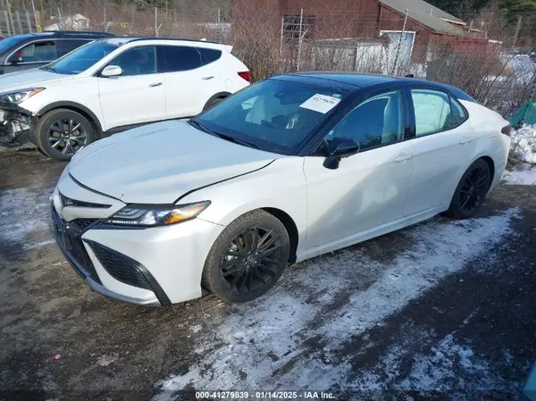 4T1K61BK4RU116346 2024 TOYOTA CAMRY - Image 2