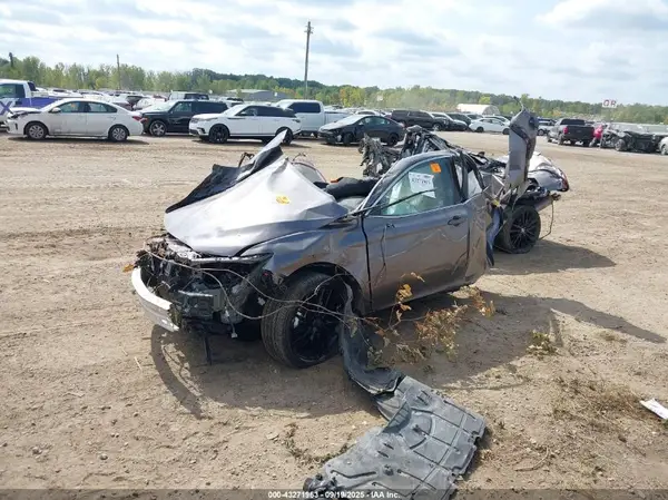 4T1K61BK4RU116623 2024 TOYOTA CAMRY - Image 2