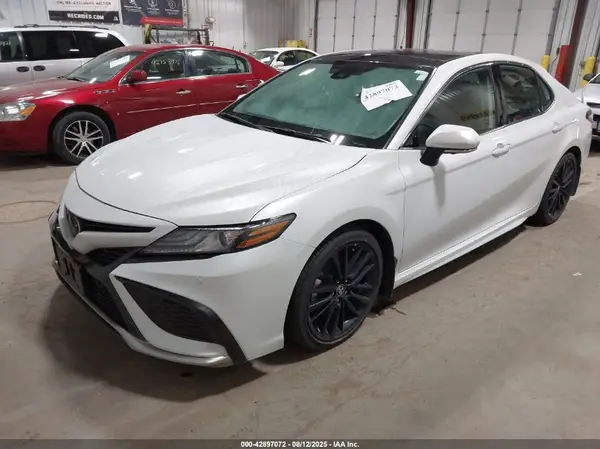 4T1K61BK4RU125015 2024 TOYOTA CAMRY - Image 2