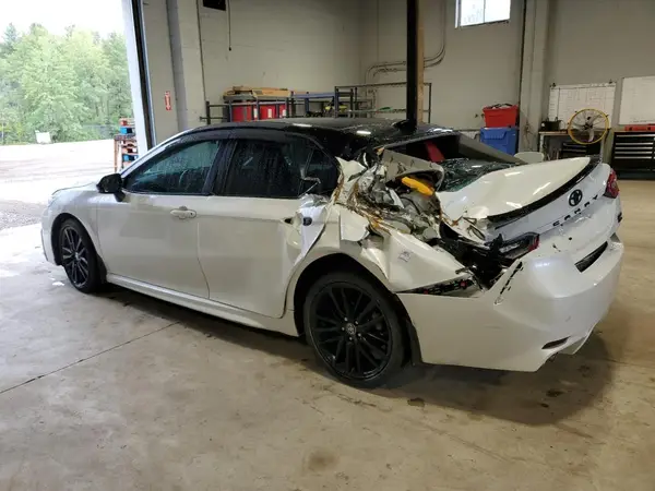 4T1K61BK5MU043030 2021 TOYOTA CAMRY - Image 2