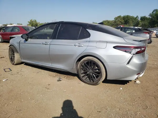 4T1K61BK5MU046770 2021 TOYOTA CAMRY - Image 2