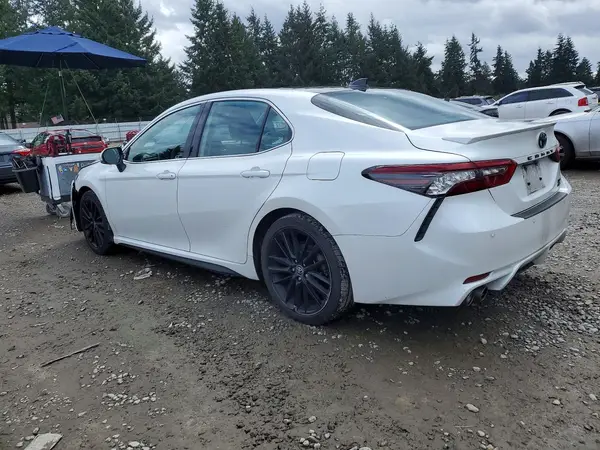 4T1K61BK5NU053901 2022 TOYOTA CAMRY - Image 2