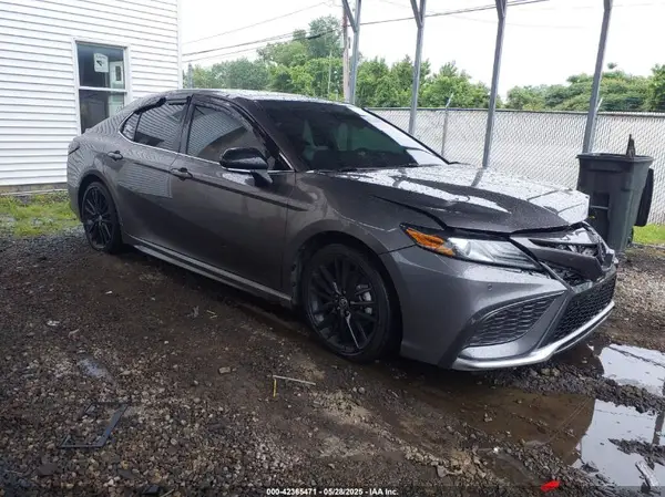 4T1K61BK6MU031856 2021 TOYOTA CAMRY - Image 1