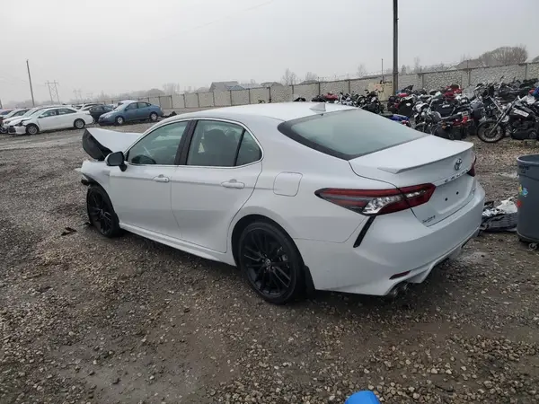 4T1K61BK6RU110256 2024 TOYOTA CAMRY - Image 2