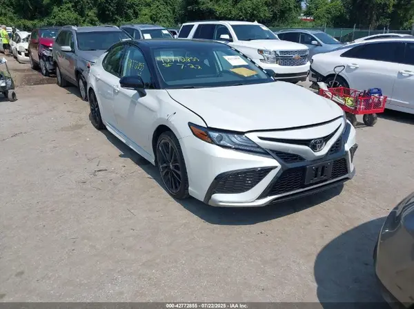 4T1K61BK6RU121550 2024 TOYOTA CAMRY - Image 1