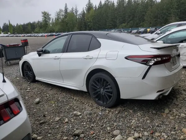 4T1K61BK7MU030697 2021 TOYOTA CAMRY - Image 2