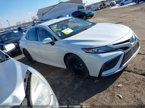 4T1K61BK7MU031588 2021 TOYOTA CAMRY - Image 1