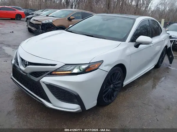 4T1K61BK7MU041392 2021 TOYOTA CAMRY - Image 2