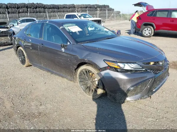 4T1K61BK7MU043384 2021 TOYOTA CAMRY - Image 1