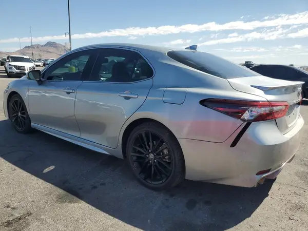 4T1K61BK7MU045538 2021 TOYOTA CAMRY - Image 2