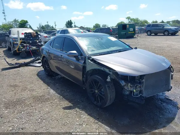 4T1K61BK7NU054712 2022 TOYOTA CAMRY - Image 1