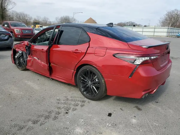 4T1K61BK7RU108306 2024 TOYOTA CAMRY - Image 2