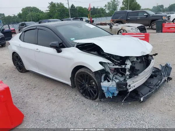 4T1K61BK7RU112789 2024 TOYOTA CAMRY - Image 1