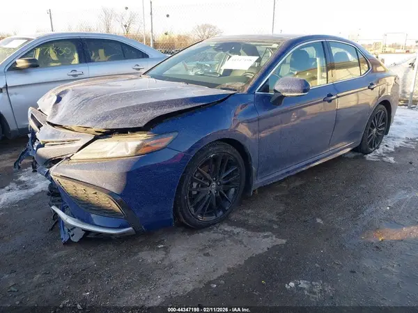 4T1K61BK7RU117409 2024 TOYOTA CAMRY - Image 2