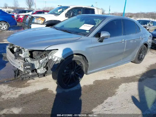4T1K61BK8MU023838 2021 TOYOTA CAMRY - Image 2