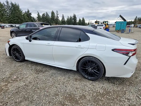 4T1K61BK8RU117726 2024 TOYOTA CAMRY - Image 2