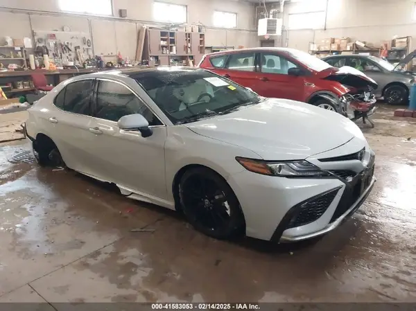 4T1K61BK8RU124109 2024 TOYOTA CAMRY - Image 1