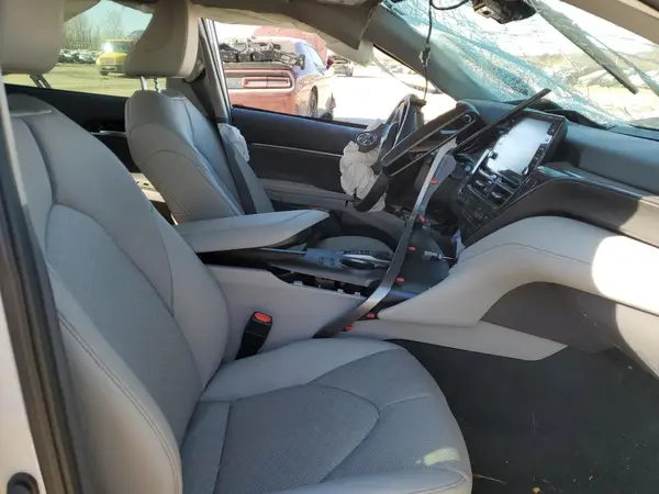 2024 TOYOTA CAMRY auction photo 7