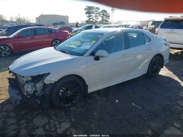 4T1K61BK8RU130833 2024 TOYOTA CAMRY - Image 2