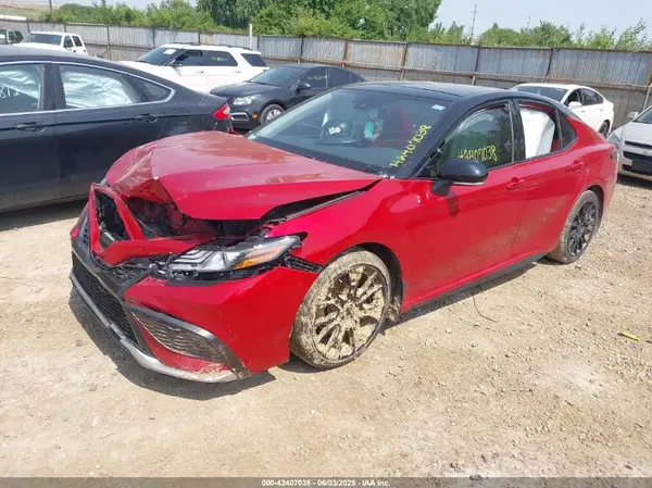 4T1K61BK9MU031558 2021 TOYOTA CAMRY - Image 2
