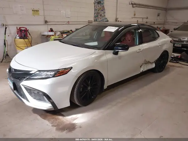 4T1K61BK9NU072032 2022 TOYOTA CAMRY - Image 2