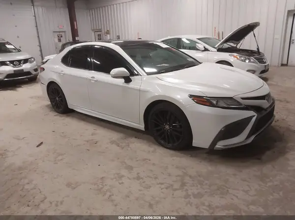 4T1K61BKXMU024389 2021 TOYOTA CAMRY - Image 1