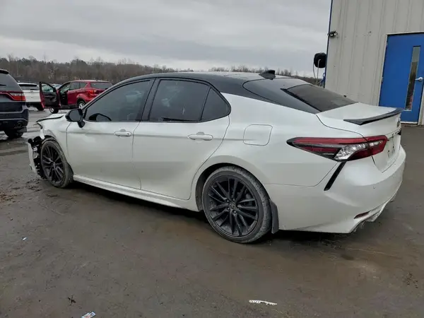 4T1K61BKXMU047218 2021 TOYOTA CAMRY - Image 2