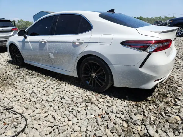 4T1K61BKXNU055868 2022 TOYOTA CAMRY - Image 2