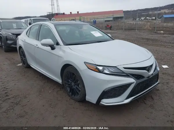 4T1K61BKXPU084564 2023 TOYOTA CAMRY - Image 1