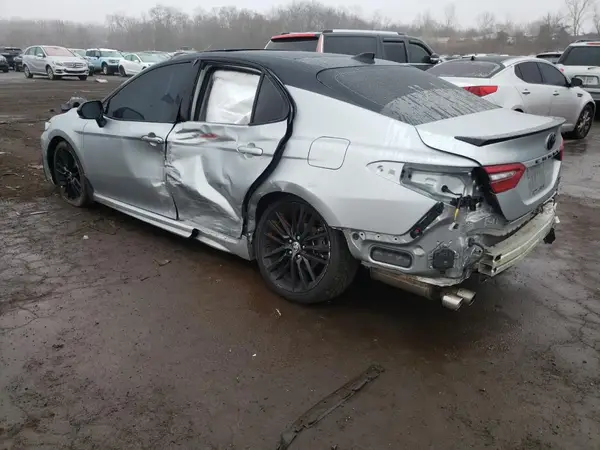 4T1K61BKXPU098299 2023 TOYOTA CAMRY - Image 2